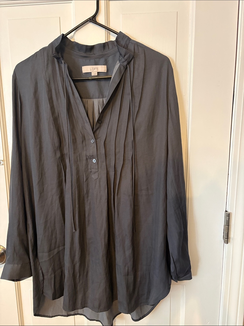LOFT Dark Gray Pleated Tie-Neck Long-Sleeve Blouse